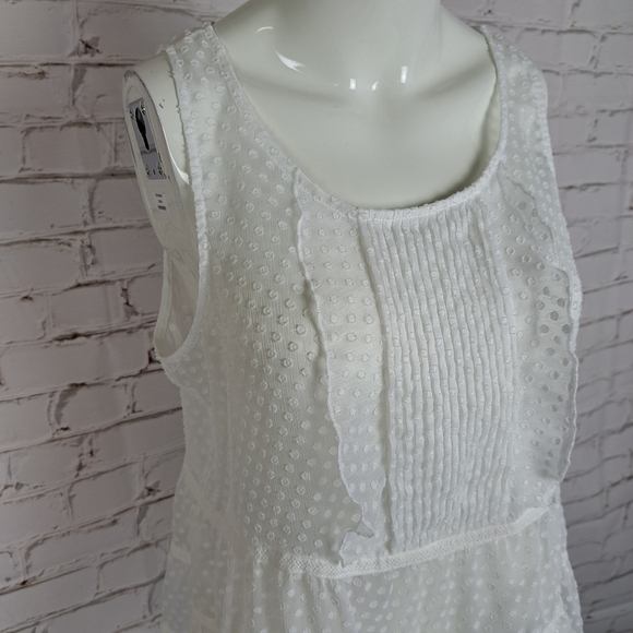 ANTHROPOLOGIE MAEVE RUFFLED‎ CLIPDOT TANK WHITE DOTTED - Picture 2 of 9
